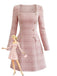 Abito  in tweed a quadri con bottoni e scollo quadrato rosa anni '60