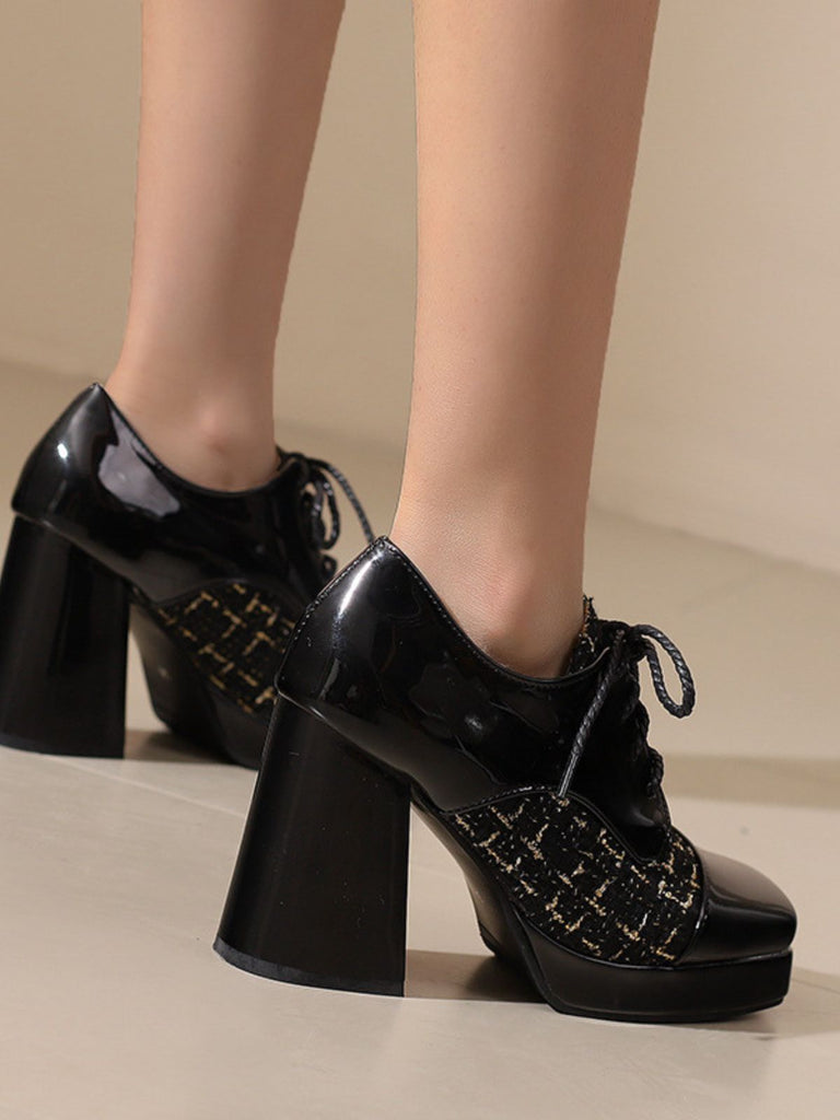 Scarpe Mary Jane a quadri con tacco a blocco e punta quadrata