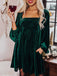 Abito babydoll in velluto con maniche a sbuffo scollo quadrato anni '60