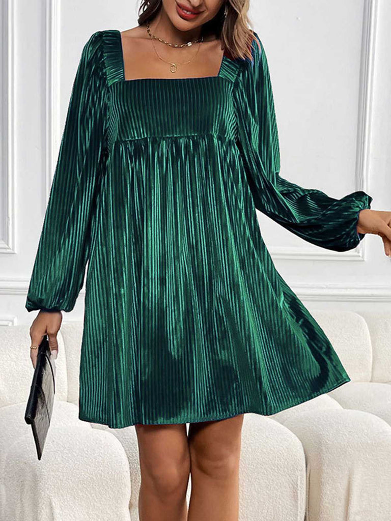 Abito babydoll in velluto con maniche a sbuffo scollo quadrato anni '60