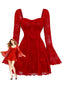 Abito floreale in maglia con maniche a campana e fiocco rosso anni '60