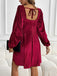 Abito babydoll in velluto con maniche a sbuffo scollo quadrato anni '60