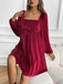 Abito babydoll in velluto con maniche a sbuffo scollo quadrato anni '60