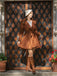 Cappotto aderente con revers in tinta unita marrone anni '50