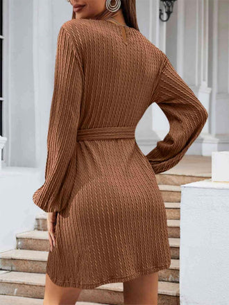 Abito in maglia a coste con cintura e scollo rotondo anni '60
