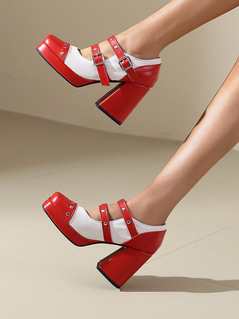 Scarpe Mary Jane con tacco a blocco e punta quadrata borchiata