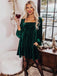 Abito babydoll in velluto con maniche a sbuffo scollo quadrato anni '60