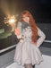 Cappotto invernale con collo di pelliccia grigio anni '50