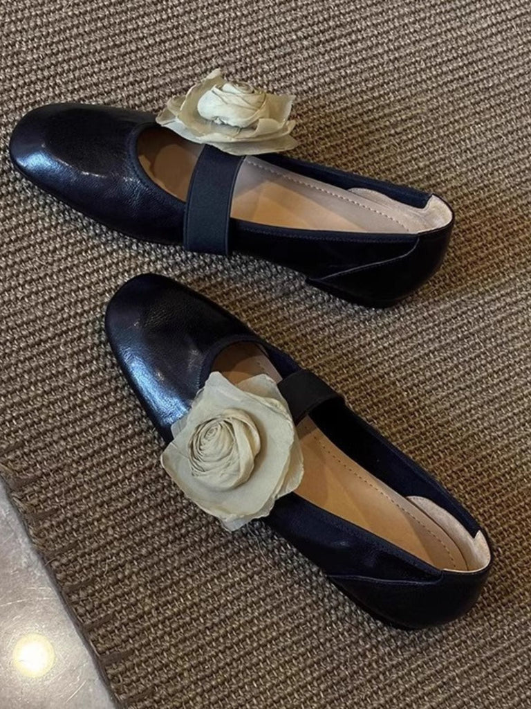 Scarpe Mary Jane Piatte in Ecopelle con Fiori 3D Amovibili 7