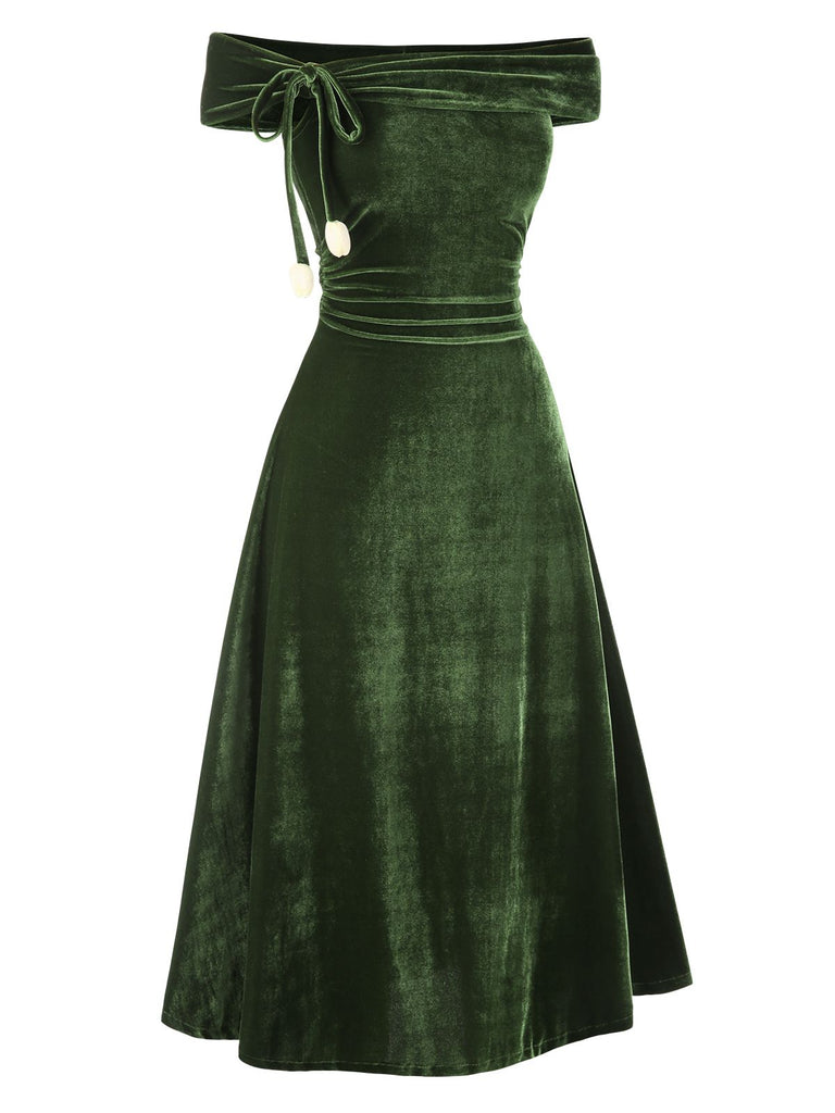 Abito Bardot in velluto arricciature e spalle scoperte verde anni '40