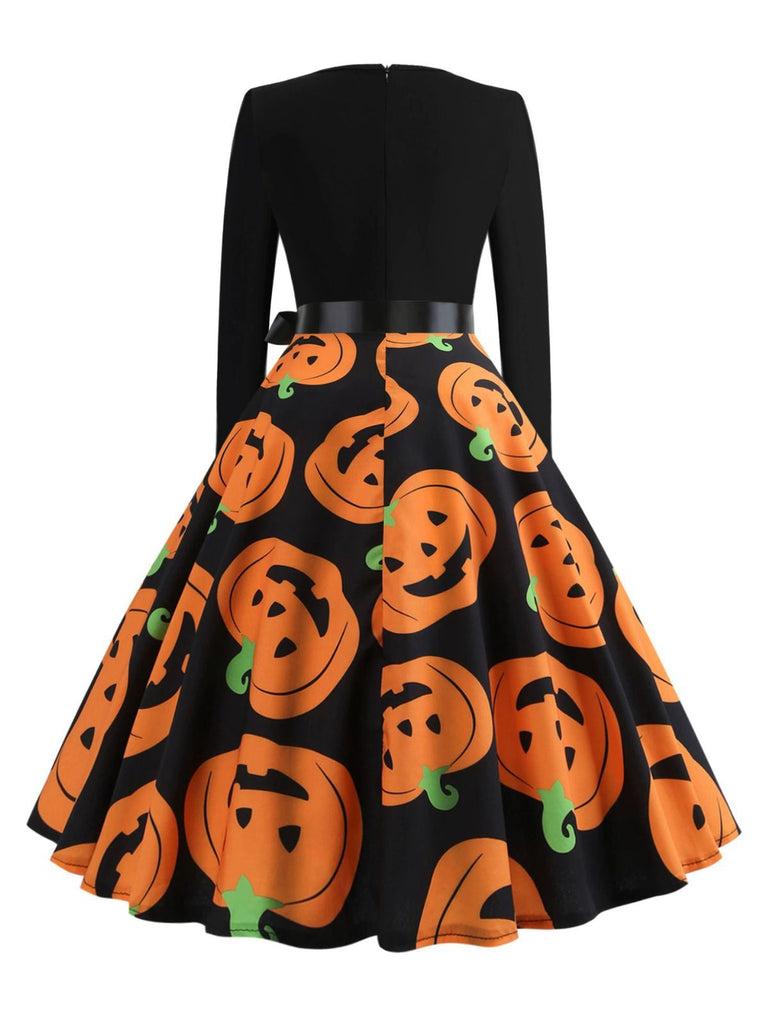 Abito ragnatela e zucca con scollo a petalo Halloween anni '50