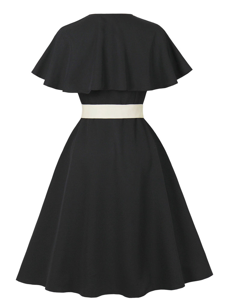 Abito con scollo a V e cintura nero anni '50