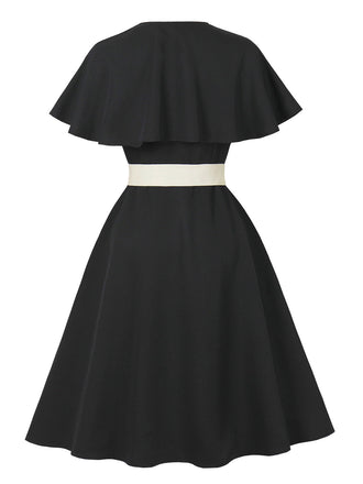 Abito con scollo a V e cintura nero anni '50