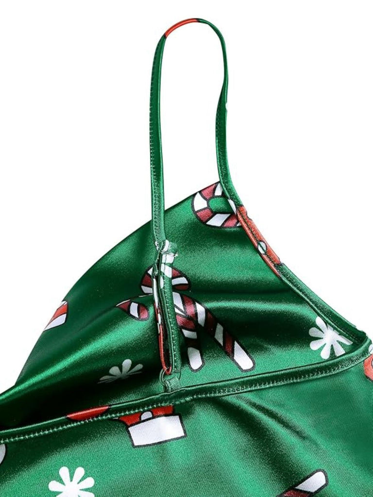 Abito con scollo a cappuccio natalizio verde anni '60
