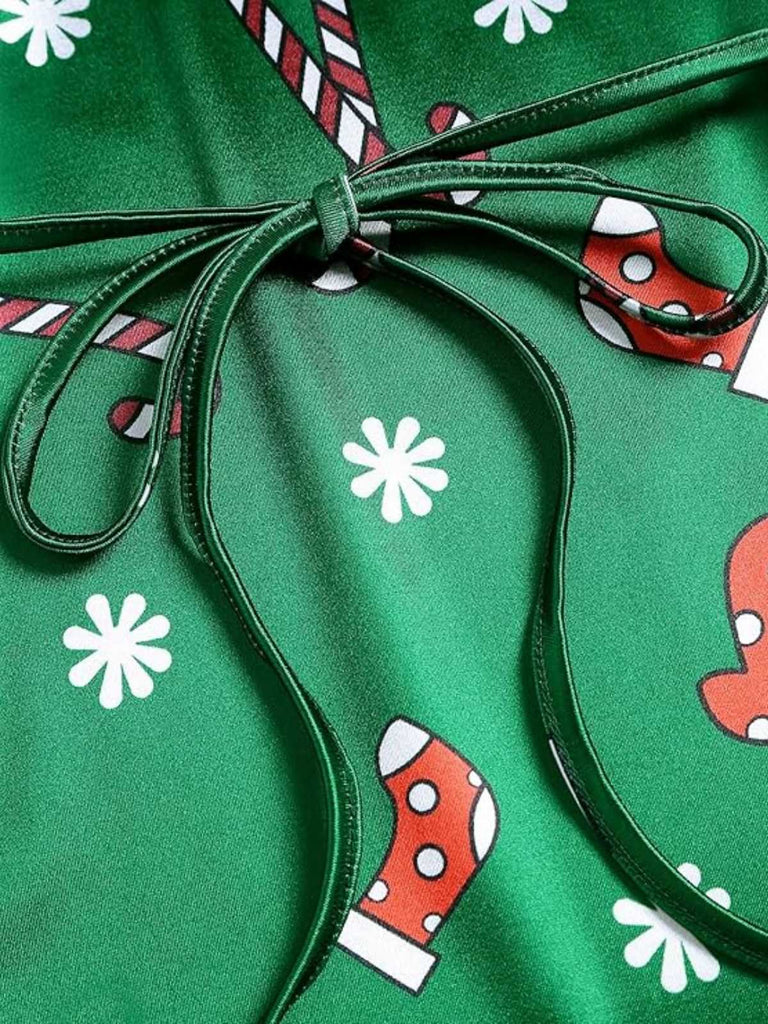 Abito con scollo a cappuccio natalizio verde anni '60