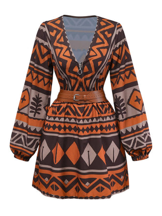 Abito boho con scollo a V profondo e stampa tribale marrone anni '70