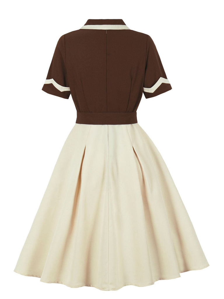 Abito con cintura e revers a contrasto caffè e beige anni '50