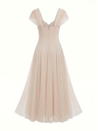 Abito Beige Anni '30 con Scollo a Cuore Maniche Corte in Rete con Stecche