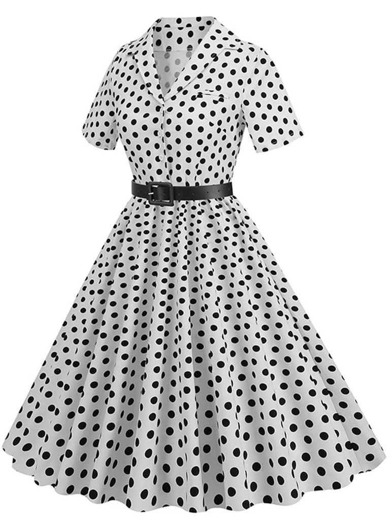 Abito con cintura e revers a pois anni '50