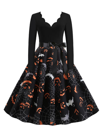 Abito con colletto a petalo Halloween nero anni '50
