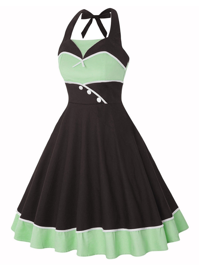 Abito a pois a contrasto con scollo all'americana anni '50