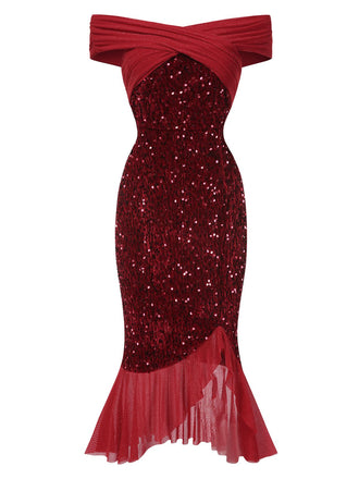 Abito rosso con paillettes e spalle scoperte anni '30