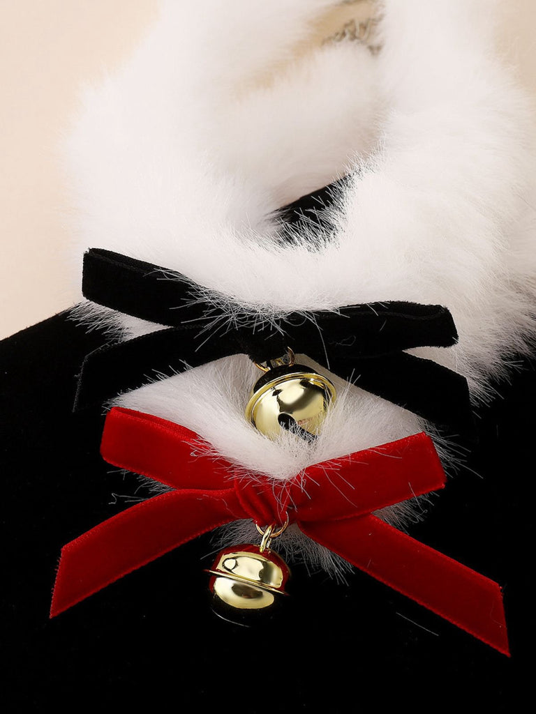 Collana girocollo in peluche con campanellino natalizio e fiocco