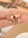 Orecchini a bottone con perle e fiori di tulipano rosa