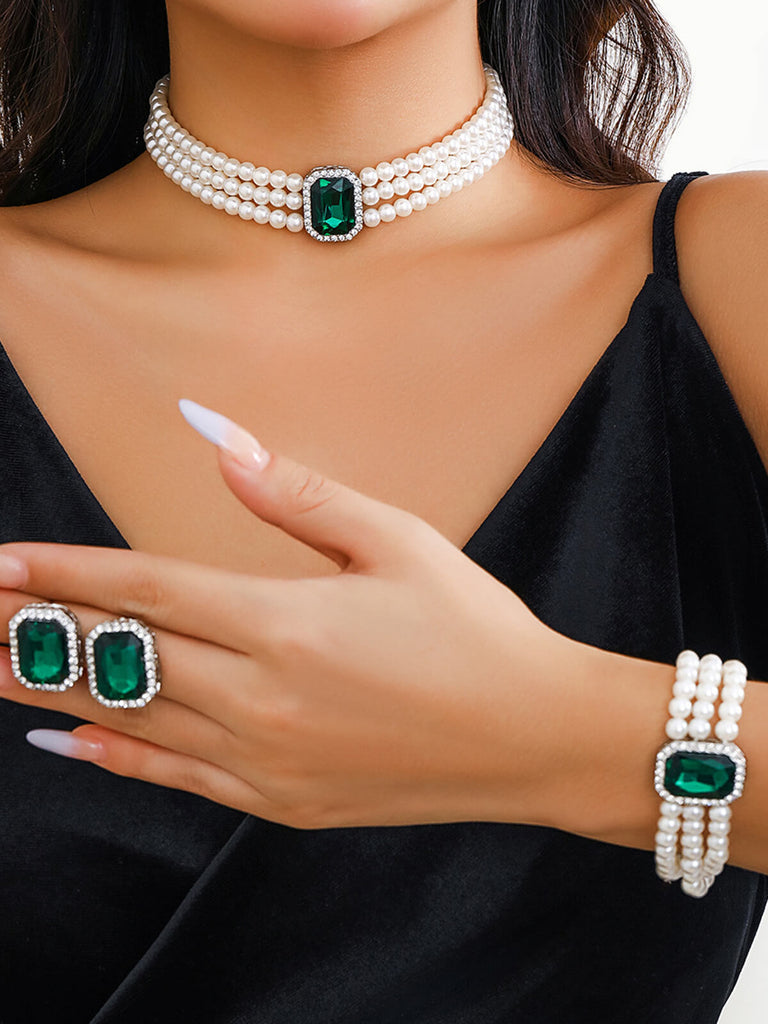 Set di collana bracciale e orecchini con perle e pietre preziose
