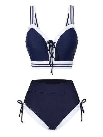 Bikini a righe stile nautico con lacci blu anni '40