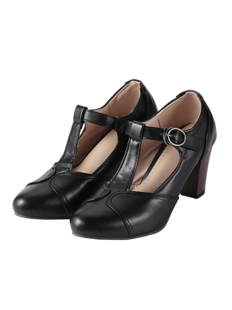 Scarpe con tacco grosso nero retrò