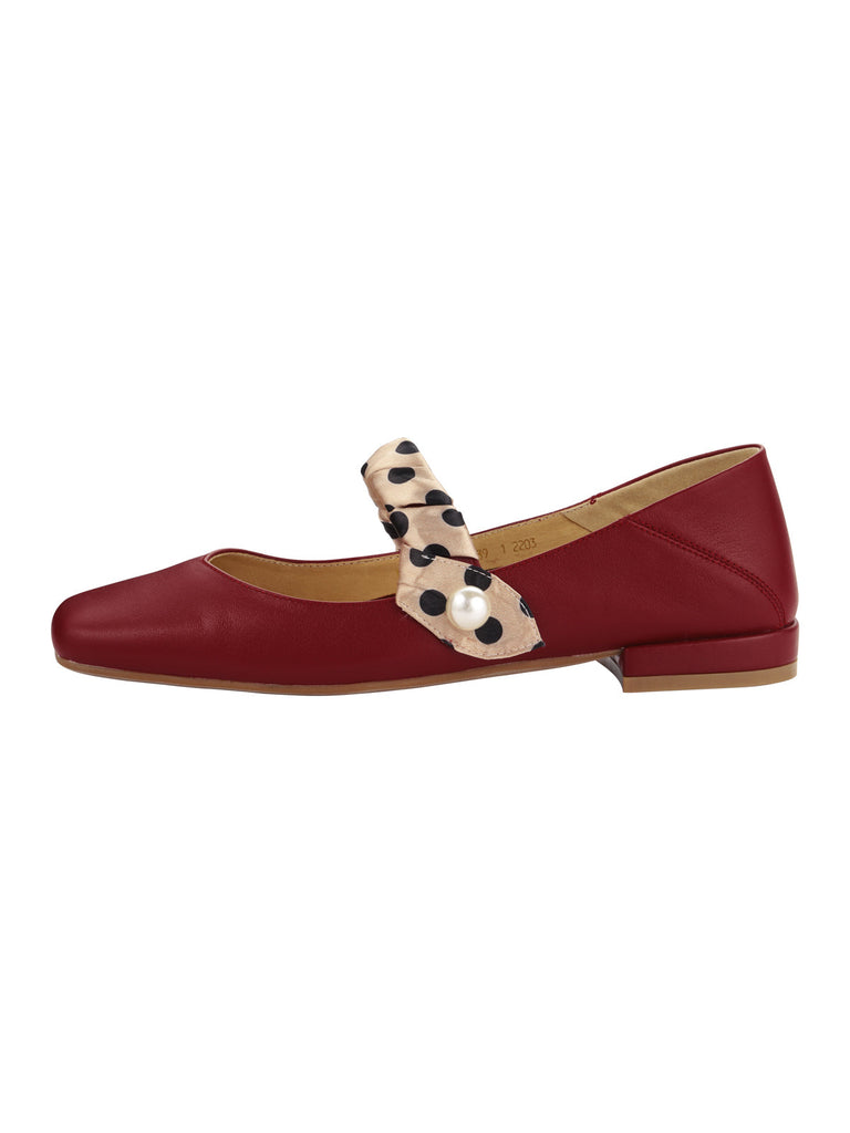 Scarpe in pelle con cinturino a pois retrò