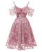 Vestito con volant sulle spalle scoperte in pizzo anni '50